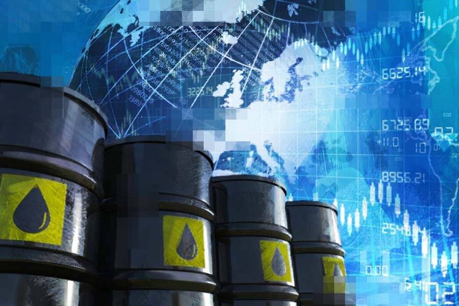 Новак считает, что глобальные инвестиции в нефтяную отрасль в 2020 году упадут на треть -  экономика и бизнес - тасс