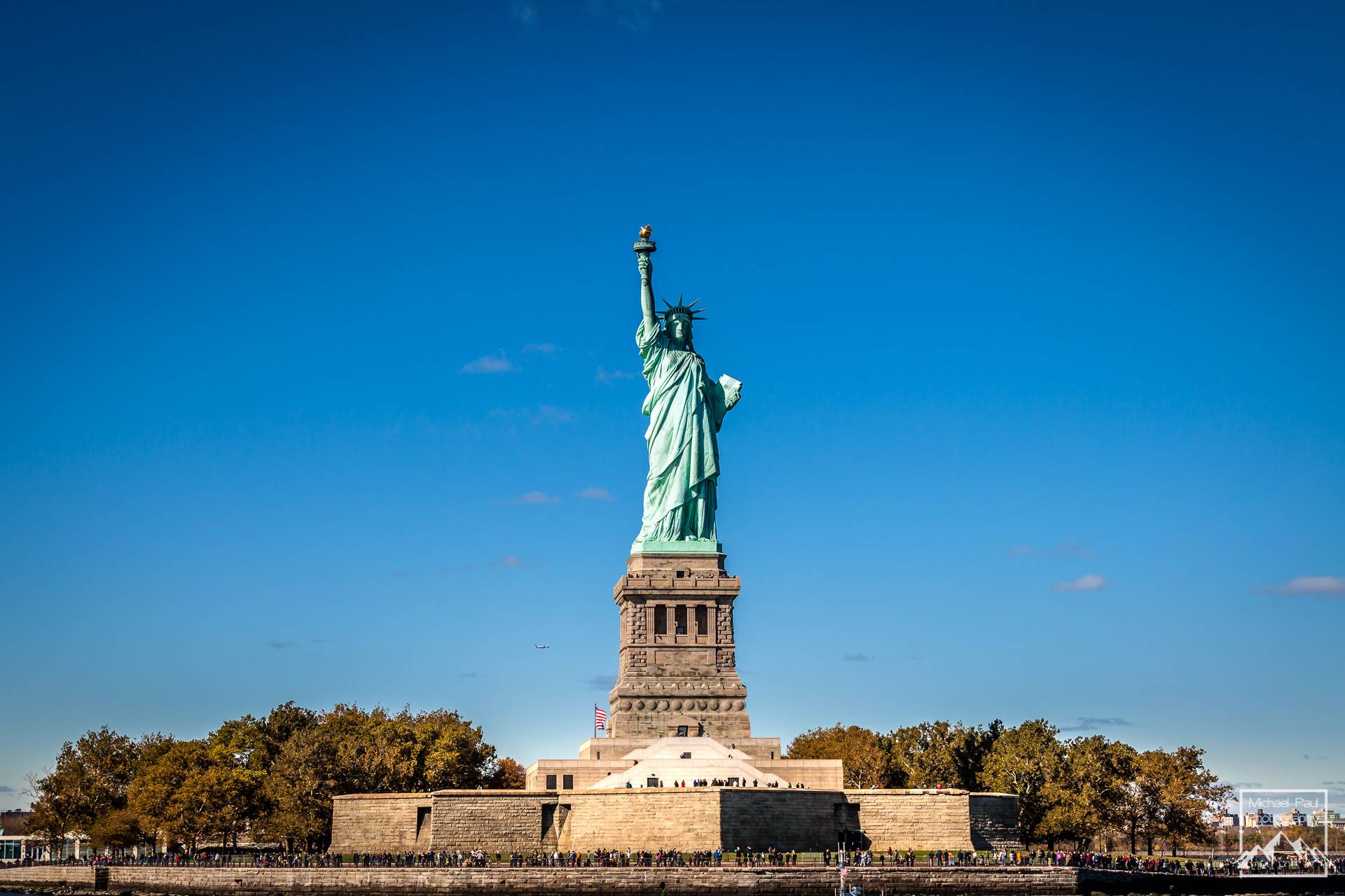 Чем известна страна сша. Статуя свободы США. Статуя свободы Нью-Йорк. Достопримечательности США статуя свободы. Статуя свободы символ Нью Йорка.